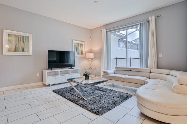 Modern townhome with private pool, hot tub, central AC, and private washer/dryer