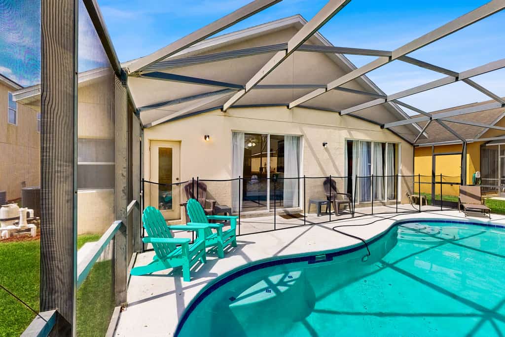 Home in gated community w/private heated pool, air hockey, tennis, clubhouse