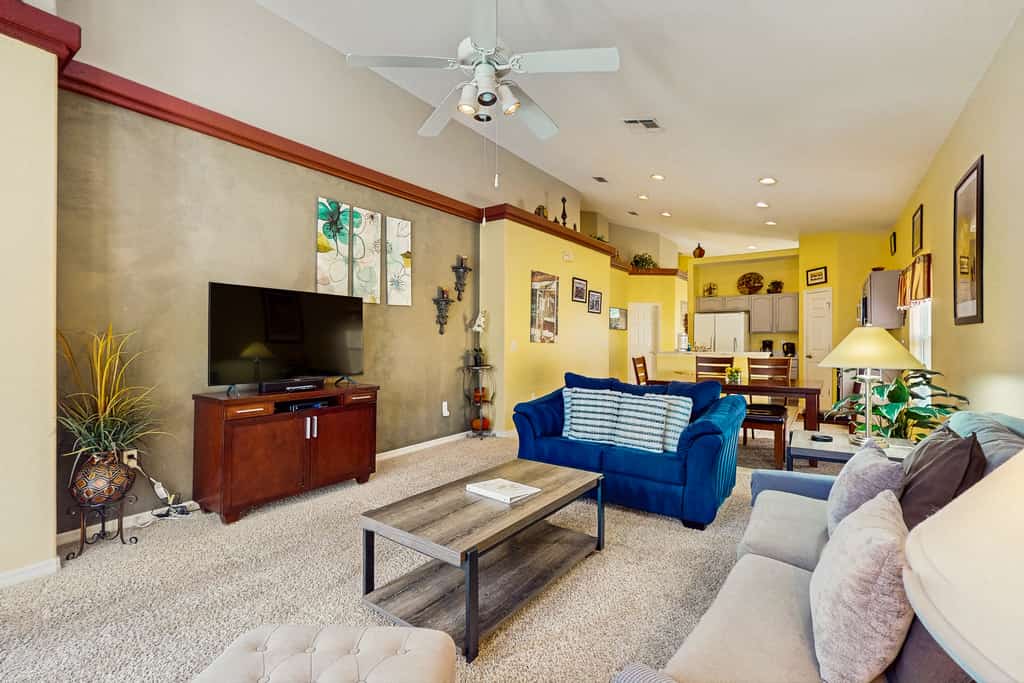 Home in gated community w/private heated pool, air hockey, tennis, clubhouse
