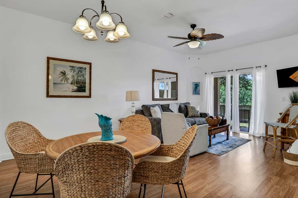 Mermaid Cove - Regal Palms Resort