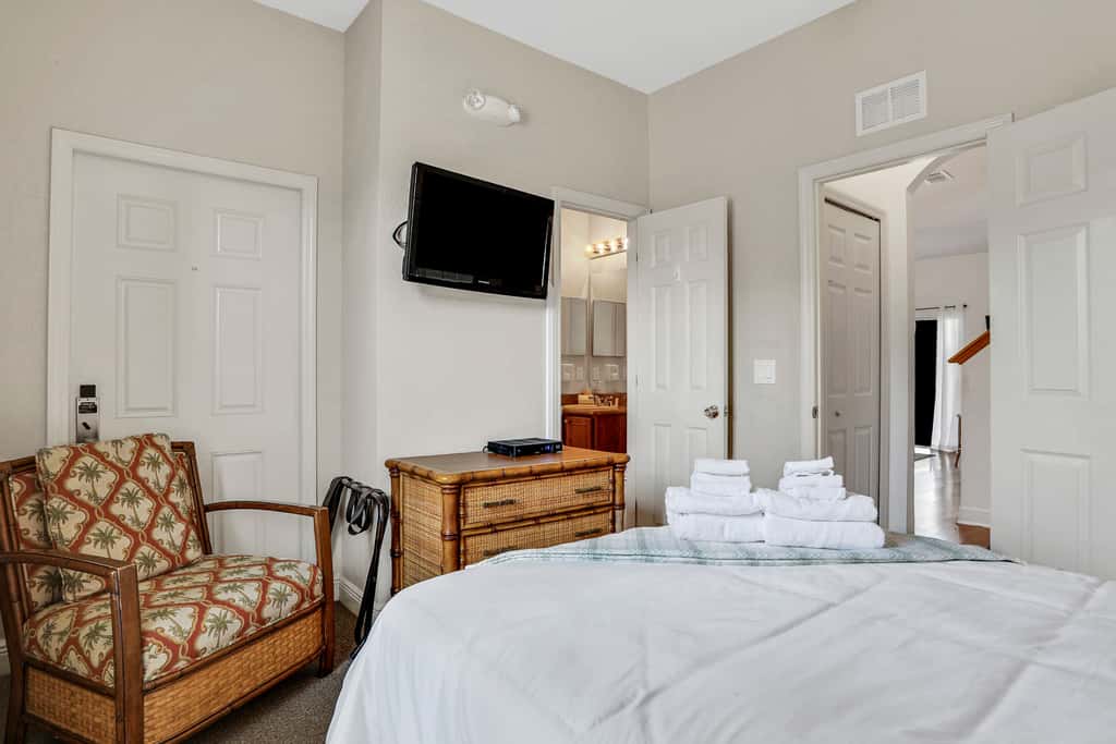 Mermaid Cove - Regal Palms Resort