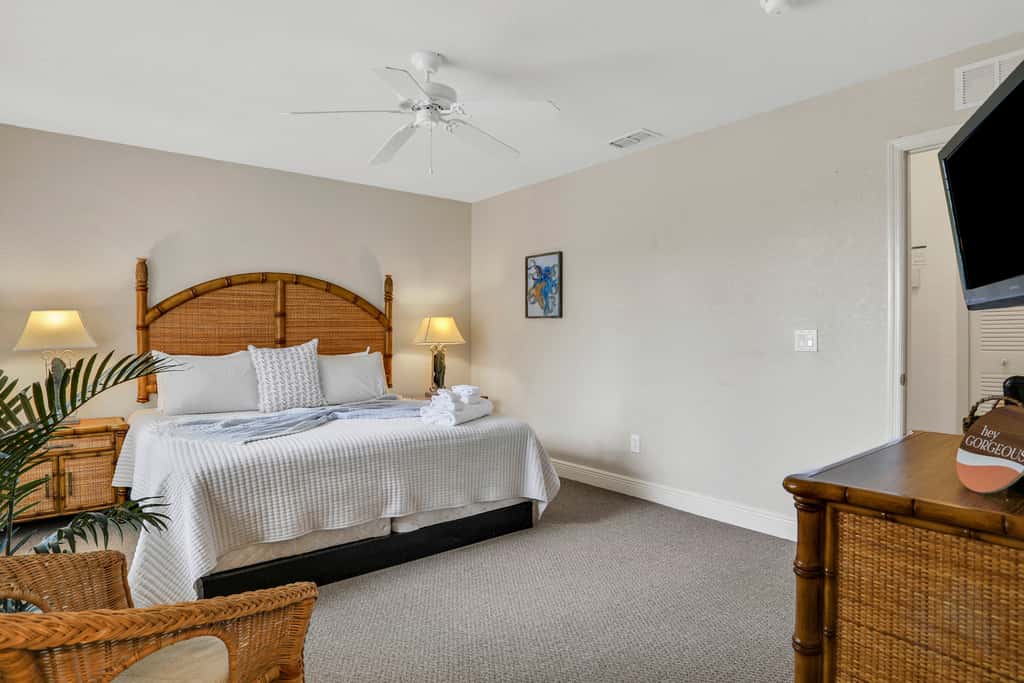 Mermaid Cove - Regal Palms Resort