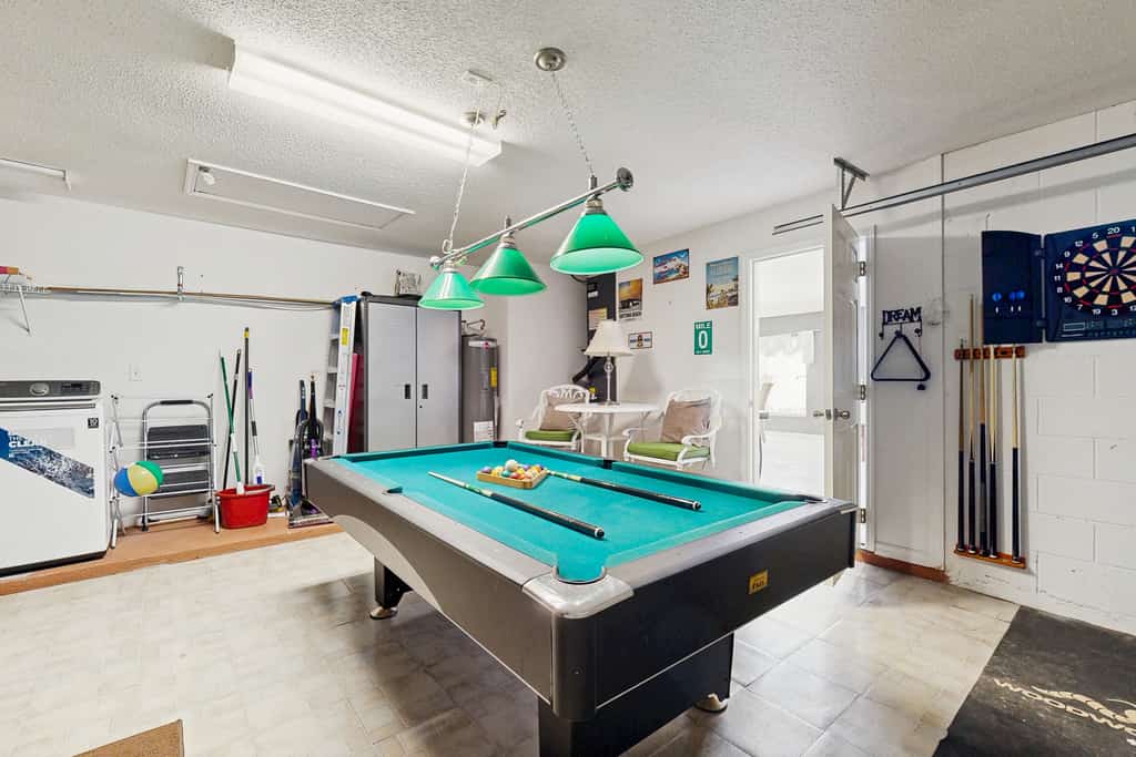 Cozy home with private pool, billiards, central AC and enclosed yard