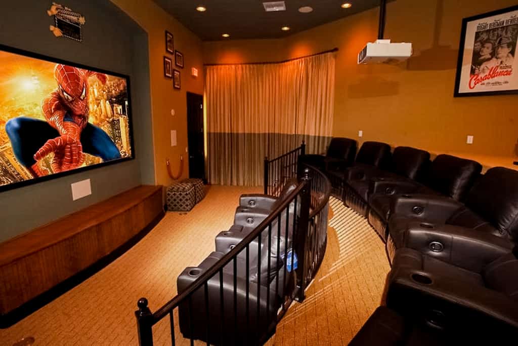 Gated-entry townhome, with shared pool, central AC, near theme parks