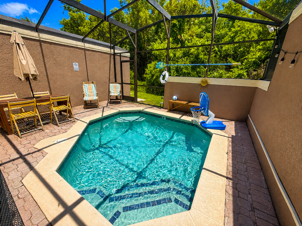 BellaVida Resort townhome - private plunge pool, minutes to Disney, dog-friendly
