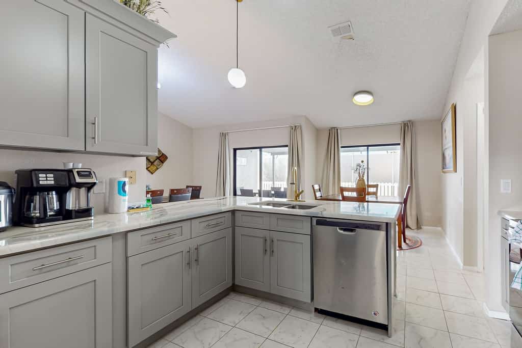 Spacious Dog-Friendly Home w/Private Pool, Pong Pong, Near Disney