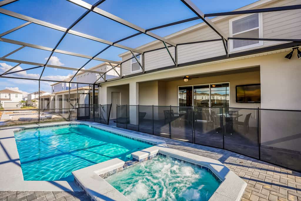 New home with private pool/spa & resort waterpark/arcade access