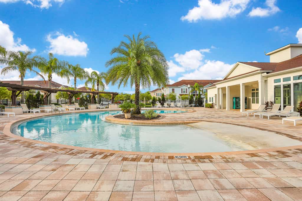 Luxurious Townhome W/ Free WiFi, Themed Kids Room & Shared Resort-Style Pool