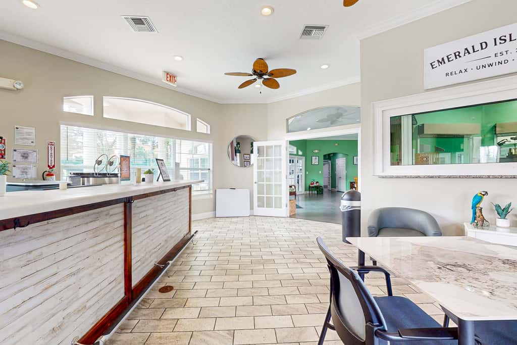 Emerald Island Gem - Emerald Island Resort