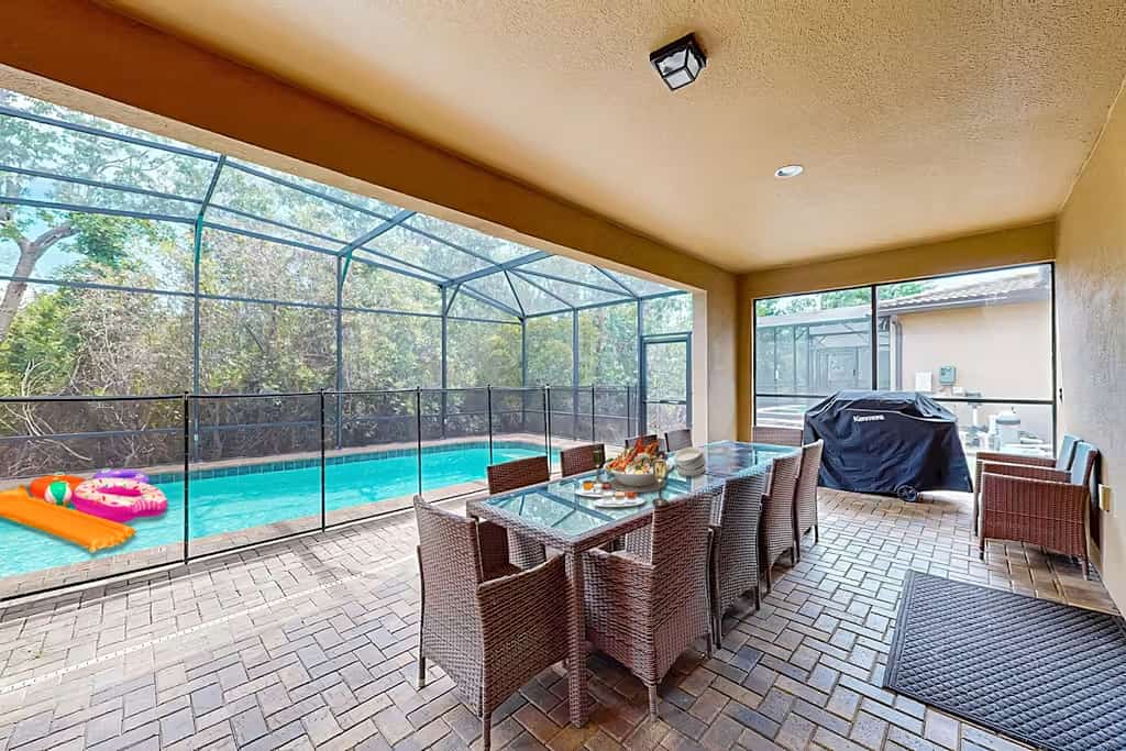 Beautiful home with private pool and space for the whole family