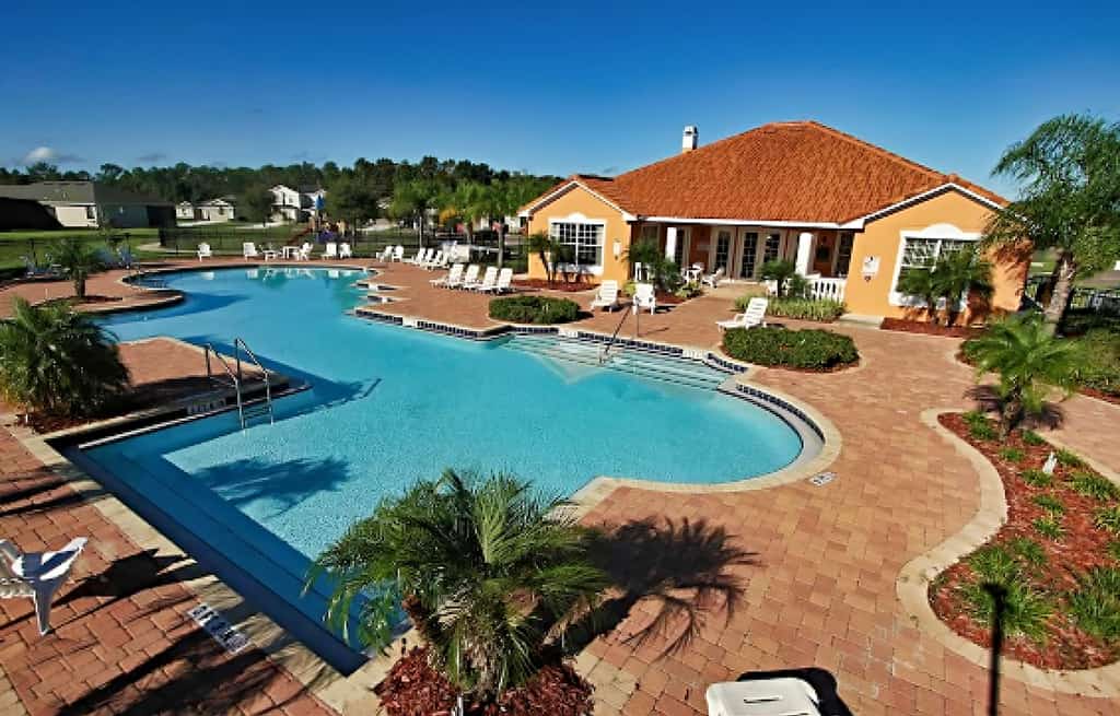 Grand home with private screened pool, grill, streaming, W/D, & AC