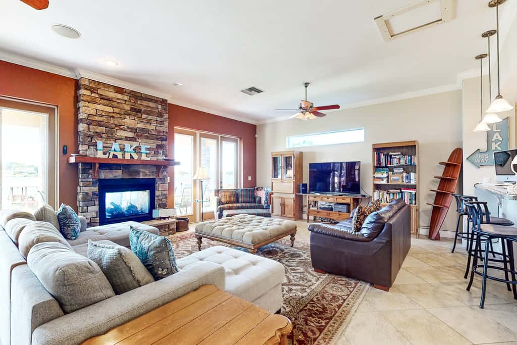 Luxury on Lake June