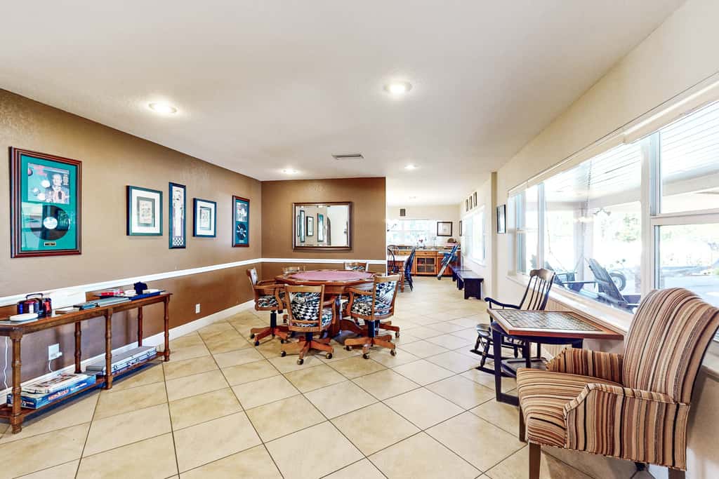 Luxury on Lake June