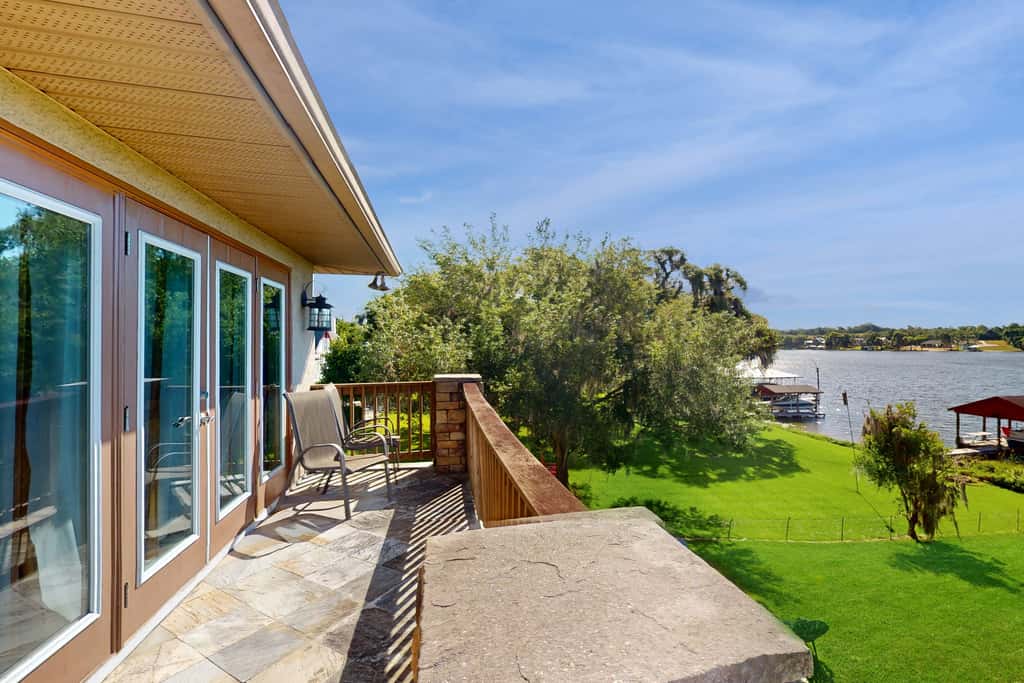 Luxury on Lake June