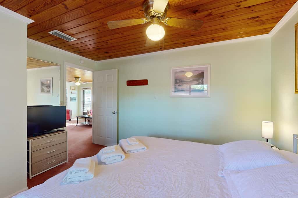 Lake June Resort #10