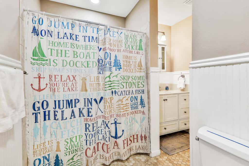 Uncork and Unwind, You're on Lake Time