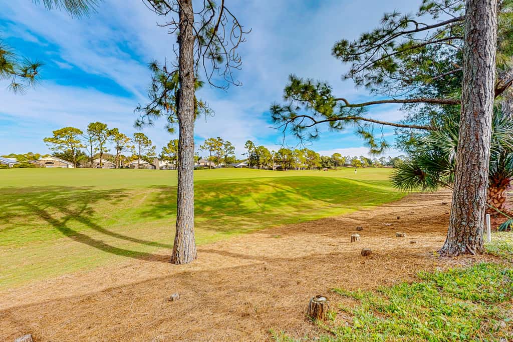 SOD103-2997-3-P - The Fairway Retreat