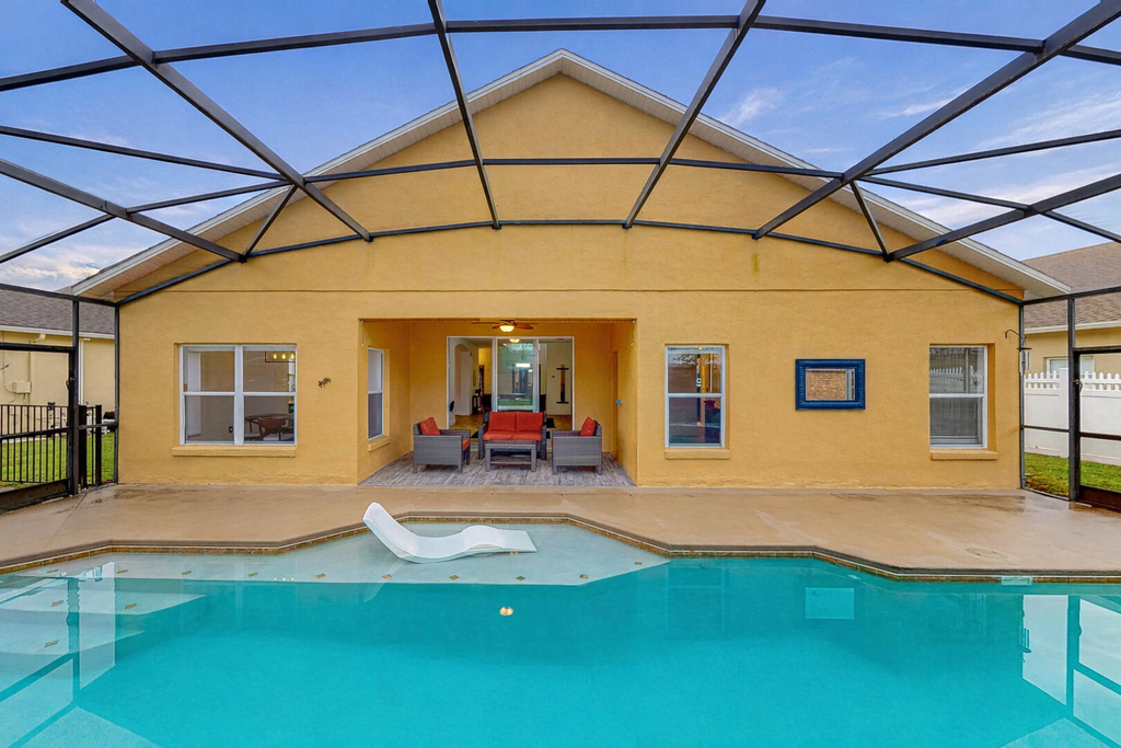 Sunlit Serenity Oasis | House in Kissimmee with private pool, pool table, tennis