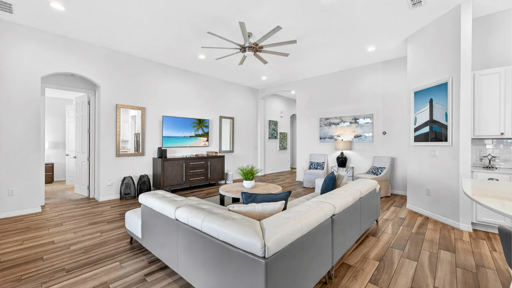 Spacious, lakefront home with a lanai, private pool, spa, & washer/dryer