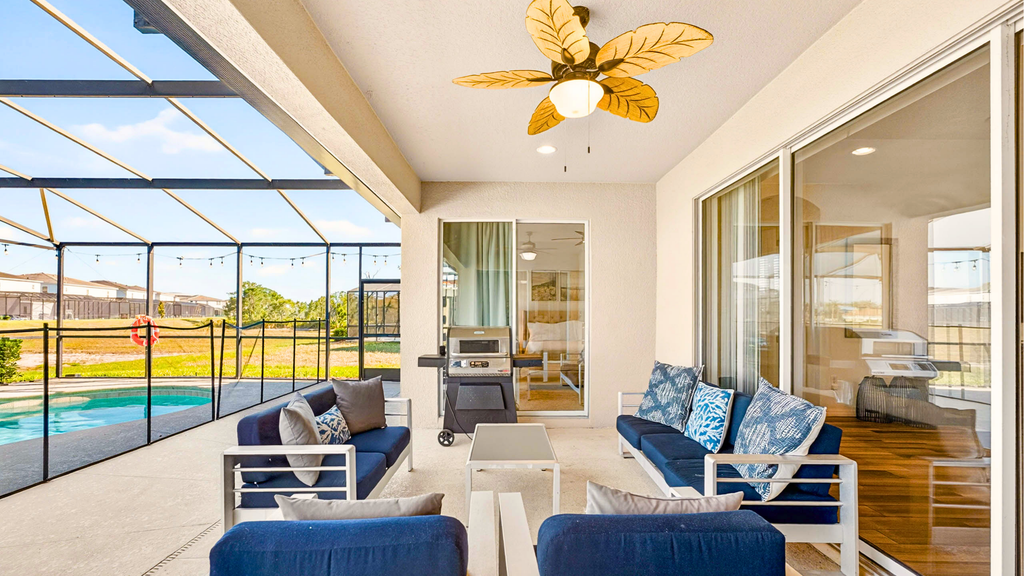 Lakeside Living