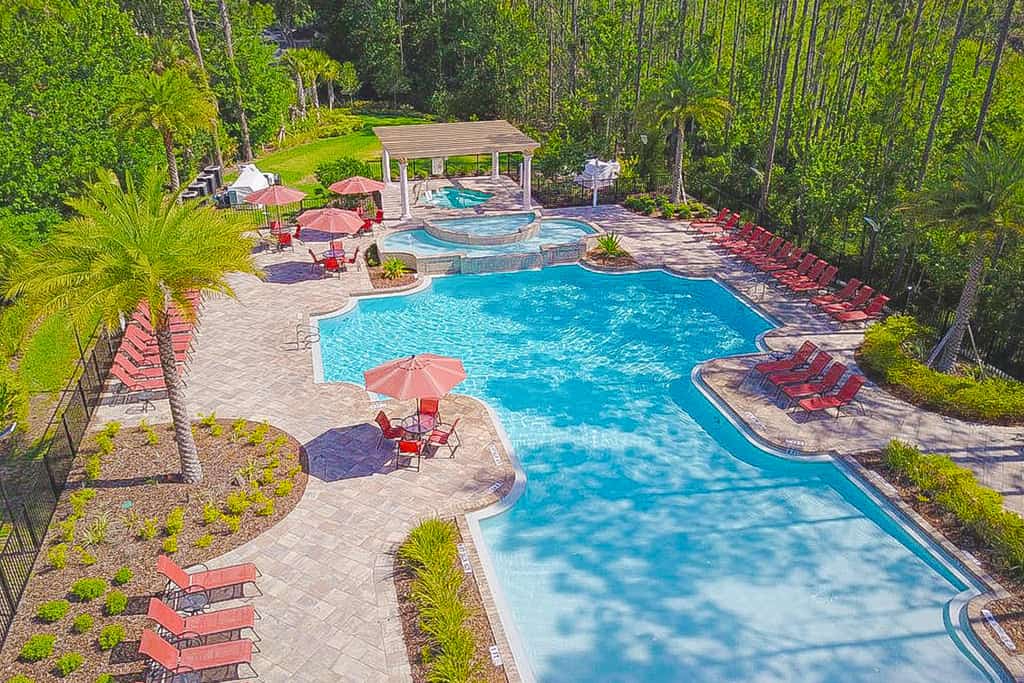 Charming dog-friendly home with pool, hot tub, fitness center, patio, & kitchen