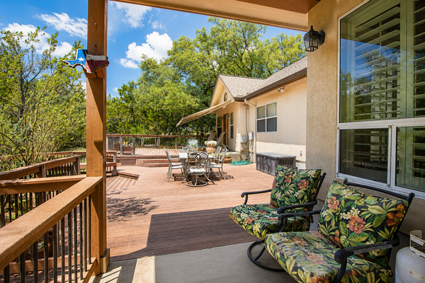 5-acre Hill Country home with views & outdoor entertaining - dog-friendly
