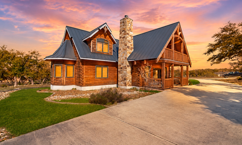 Luxe Lake Living with Bonus Bunk Area & Private Boat Parking - Dogs Welcome