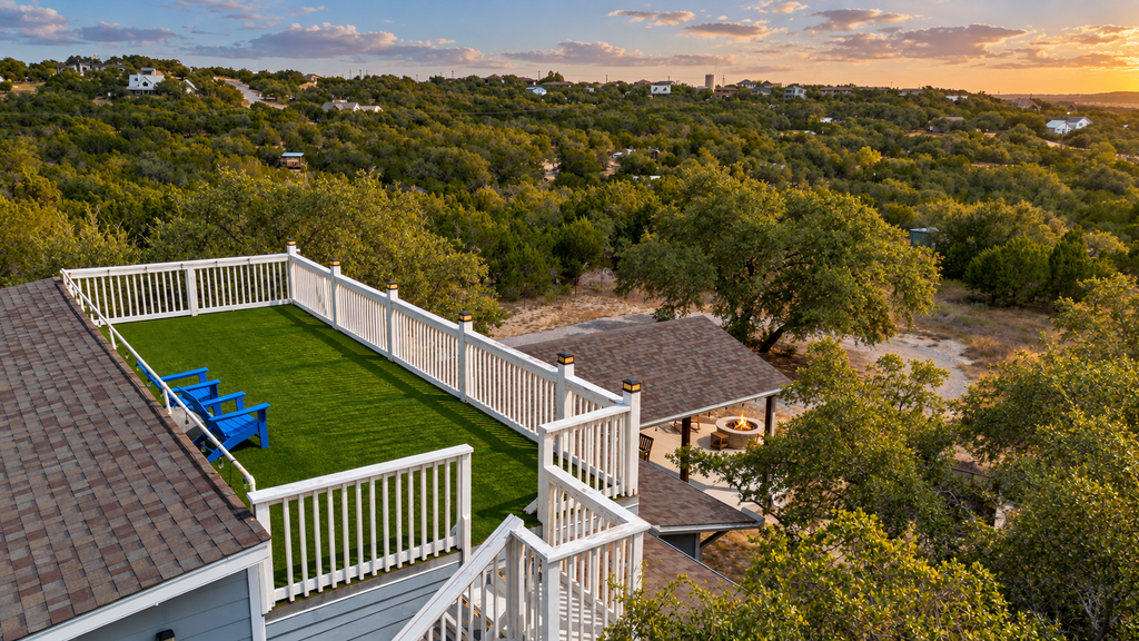 Lovely home on 2+ acres with views, firepit & outdoor kitchen - wedding perfect