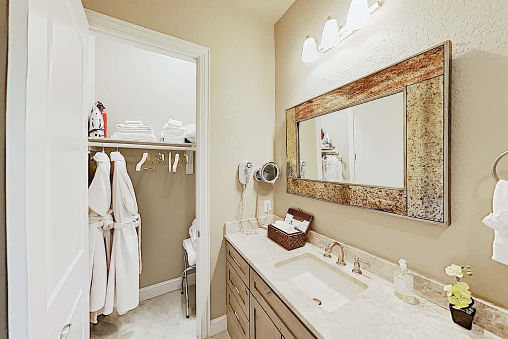 Century Oak House - Casita A