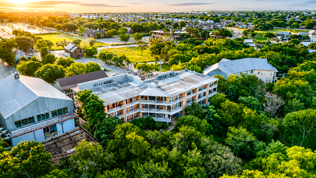 3BR Riverfront Condo | Balcony | Pool | W/D | Snowbirds Welcome