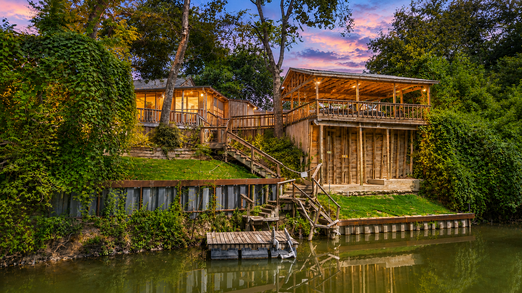 Creekside Casita