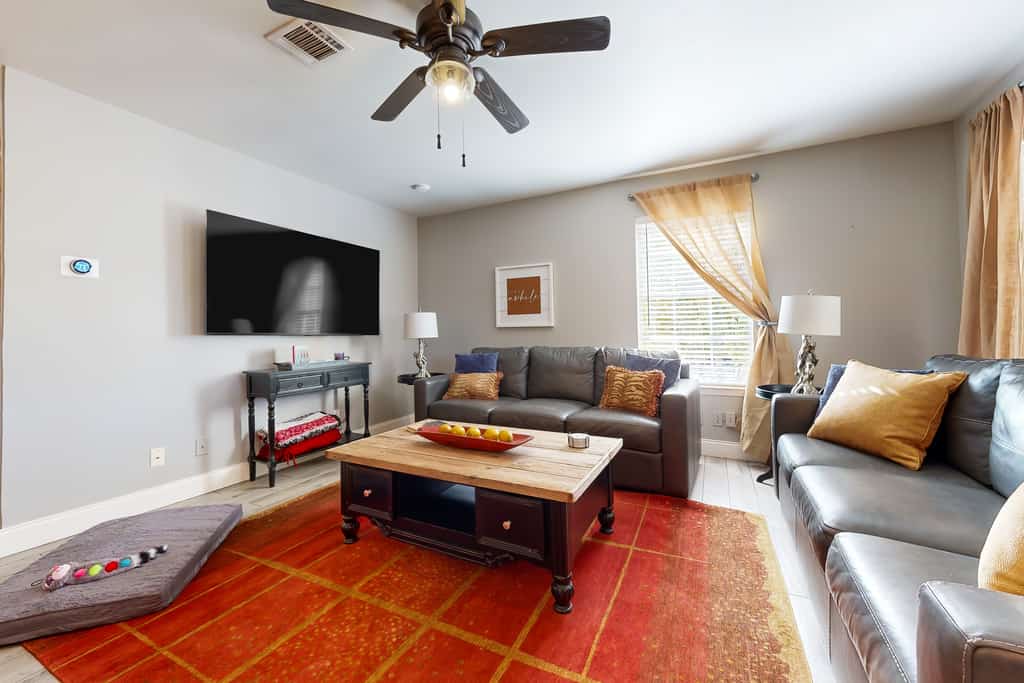 Dog-friendly country cottage with scenic hill views, wrap-around porch, and W/D