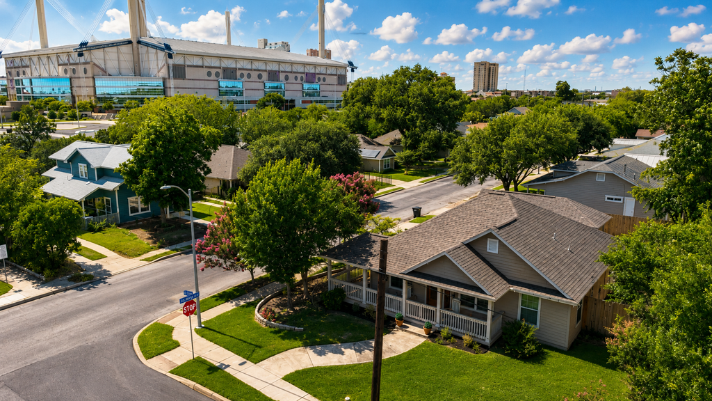 Cozy 3BR Steps to Alamodome | Close to Downtown