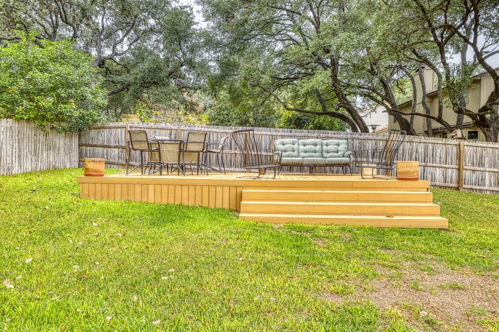 Three King Beds, Private Pool And Dog Friendly
