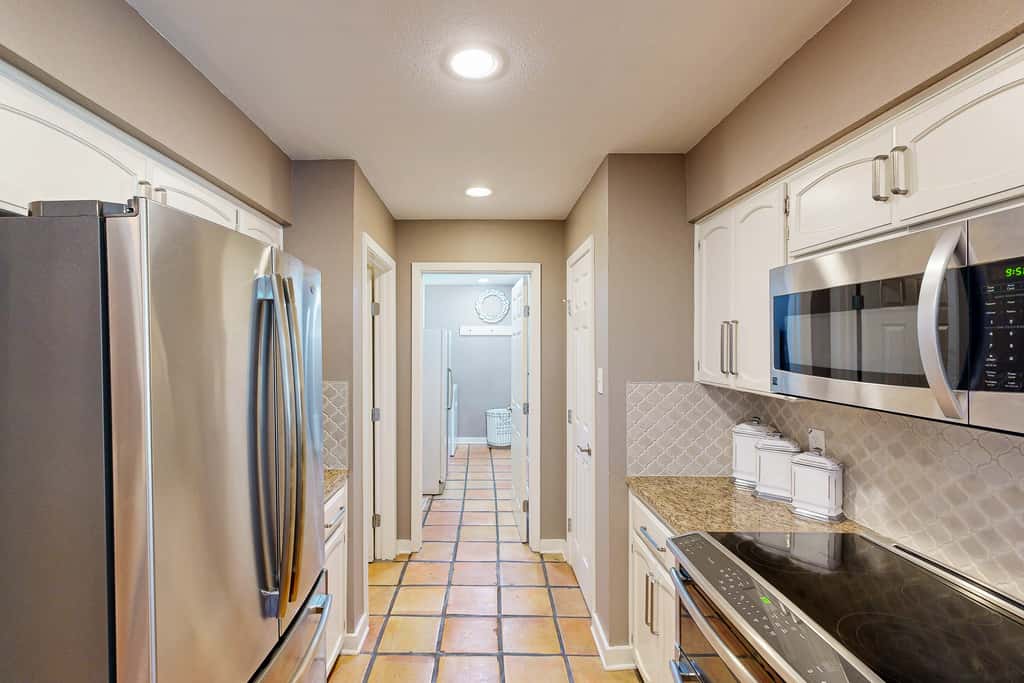 Three King Beds, Private Pool And Dog Friendly