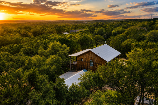 Modern Hill Country Multi-unit w/kitchen, WIFI, patio, private pool & hot tubs