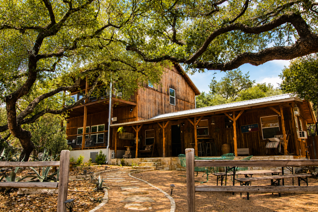 Frontier Ranch Retreat & Cabin