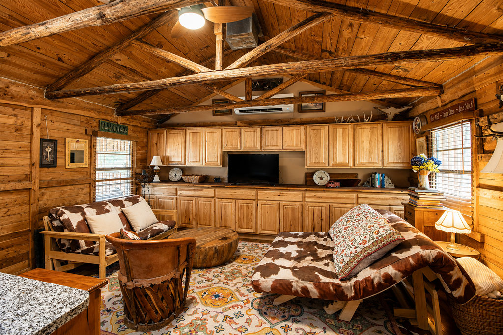 Frontier Ranch Retreat & Cabin