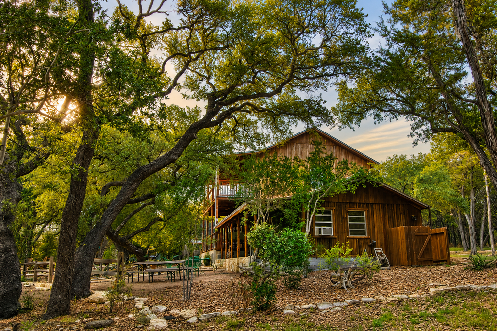 Frontier Ranch Retreat & Cabin