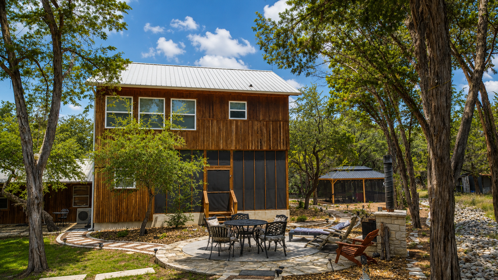 Frontier Ranch Retreat & Cabin