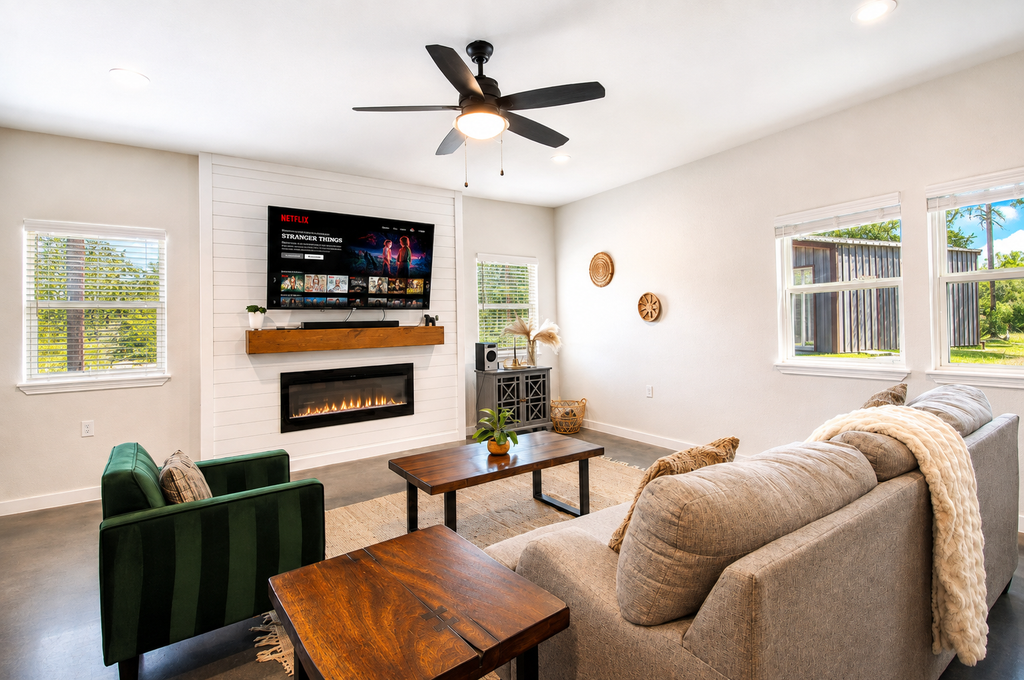 Secluded home with firepit, gas grill, central AC, game room, W/D