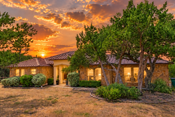 Stargazers' dream home on 1.5 acres w/ telescope-near wineries-Dogs ok