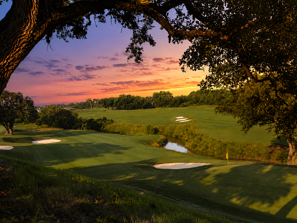 Golfer's Paradise