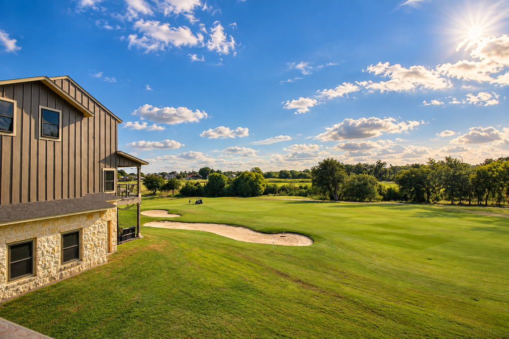 Golfer's Paradise