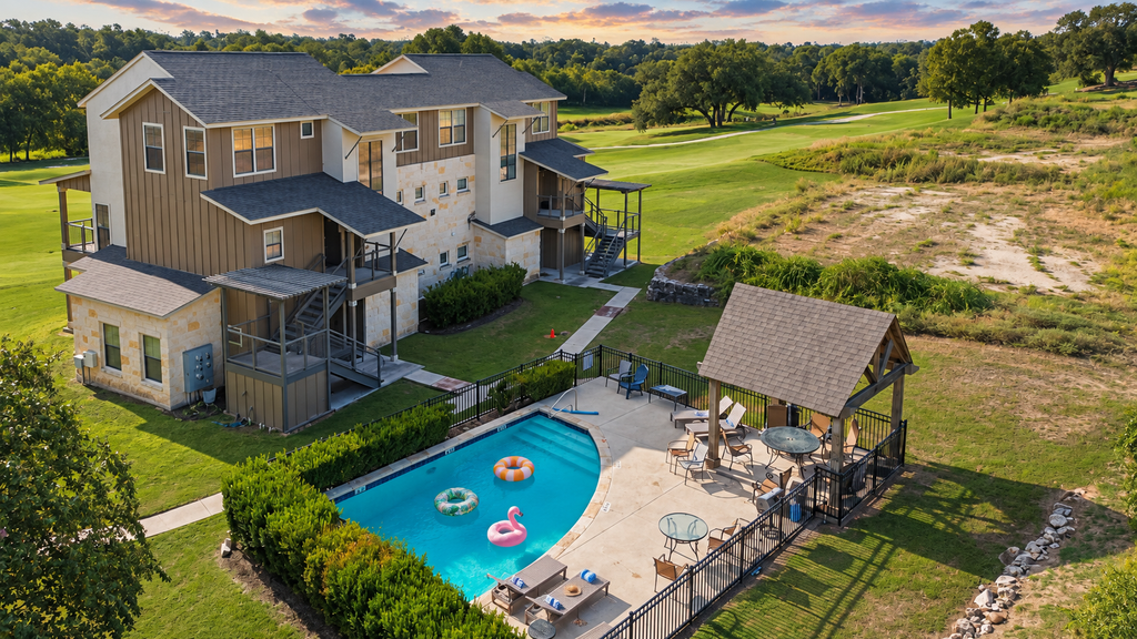 Golfer's Paradise