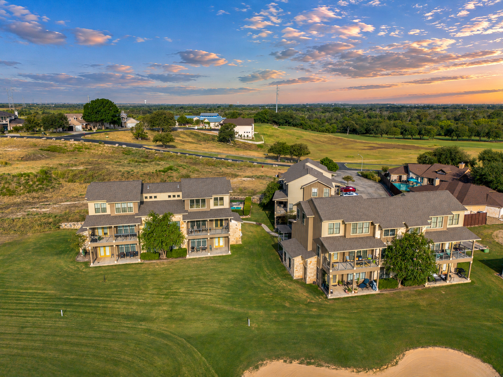 Golfer's Paradise