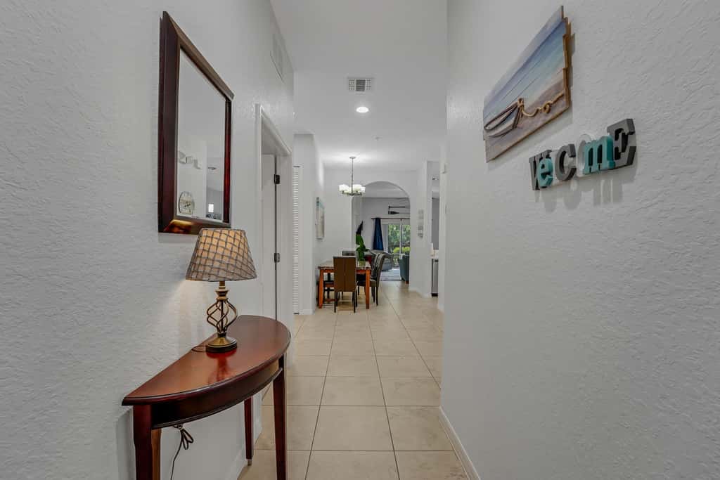 Exclusive villa: pool, EV charger, near Disney