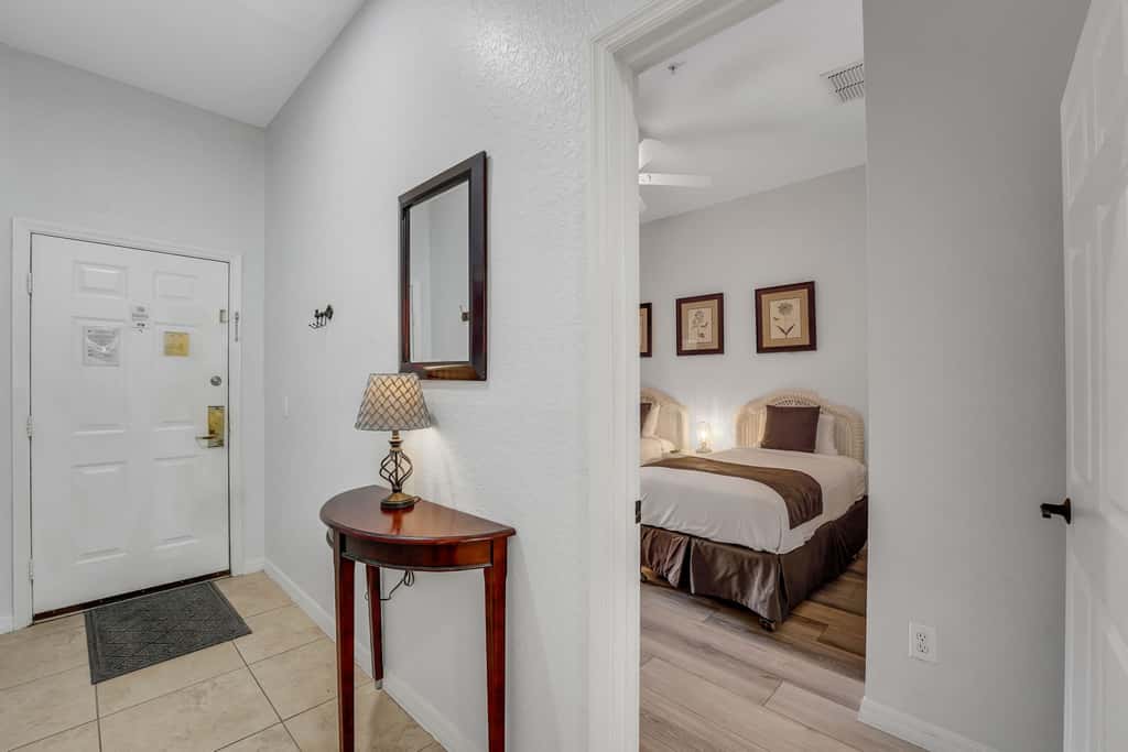 Exclusive villa: pool, EV charger, near Disney