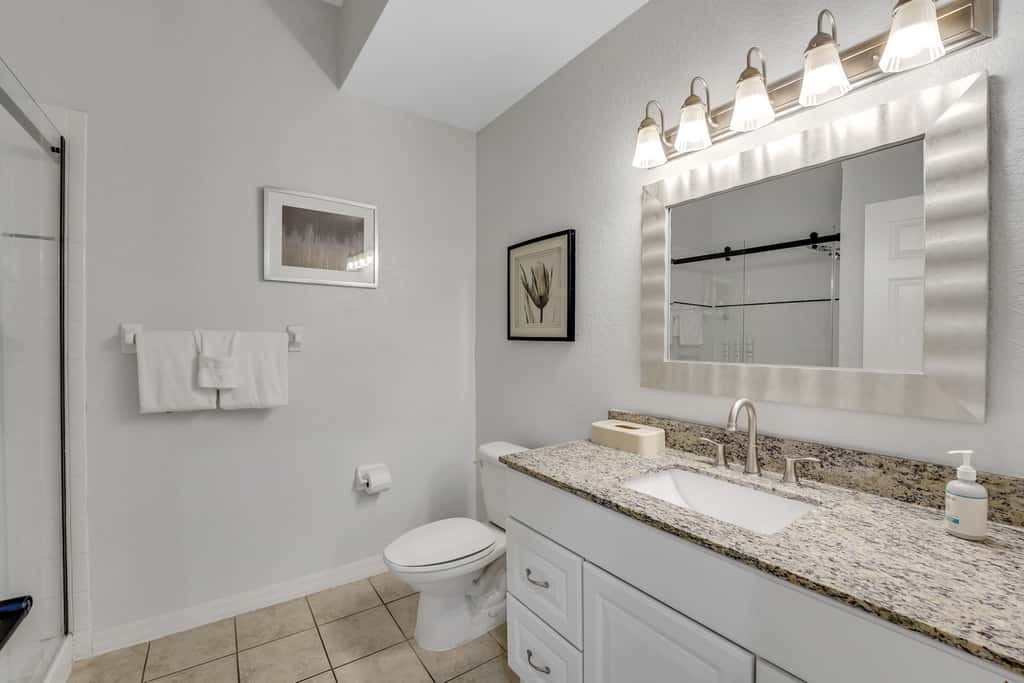 Exclusive villa: pool, EV charger, near Disney