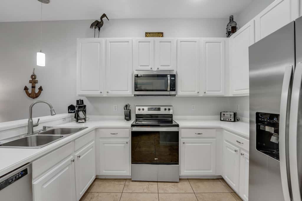 Exclusive villa: pool, EV charger, near Disney